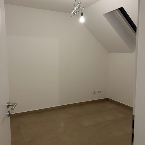 WhatsApp Image 2025-11-20 at 21.21.50 (3)